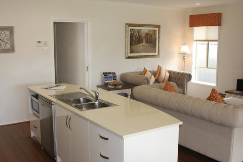 C And C Tanunda - Accommodation Redcliffe 12