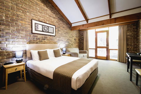 The Lodge By Manna - Accommodation Redcliffe 4