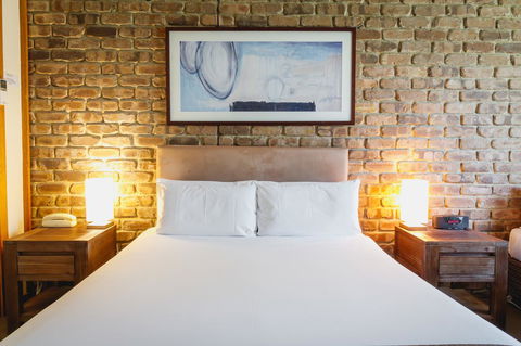 The Lodge By Manna - Accommodation Redcliffe 7