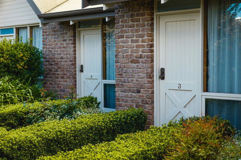 The Lodge By Manna - Accommodation Redcliffe 15