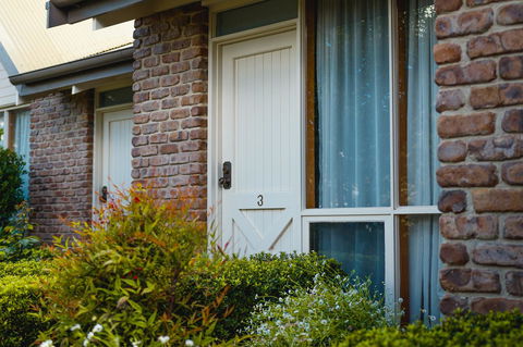 The Lodge By Manna - Accommodation Redcliffe 14