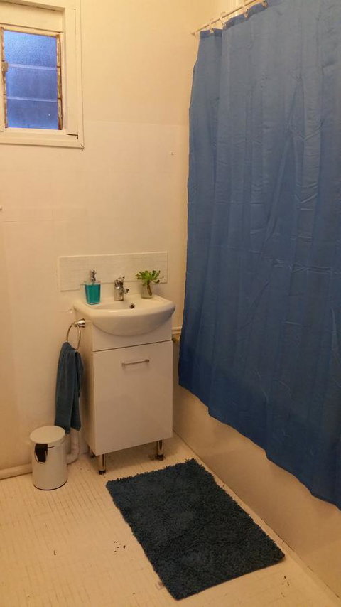 The Sandland Shack - Accommodation Redcliffe 7