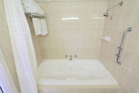 Harbour View Motel - Accommodation Redcliffe 14