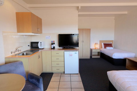 Harbour View Motel - Accommodation Redcliffe 27