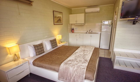 Harbour View Motel - Accommodation Redcliffe 35