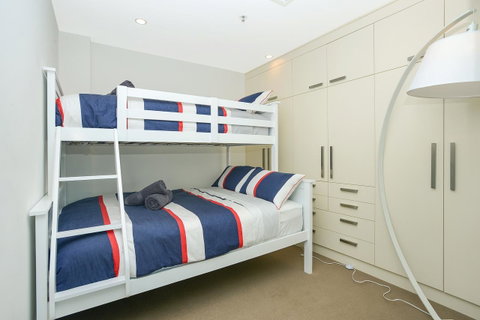 Glenelg Skyline Penthouse - Accommodation Redcliffe 44
