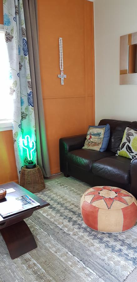Sinclair Cottage - Accommodation Redcliffe 12