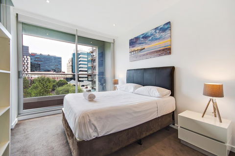 Swainson On Hindmarsh - Accommodation Redcliffe 0