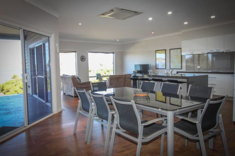 Waterfront On Osprey - Accommodation Redcliffe 14