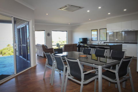 Waterfront On Osprey - Accommodation Redcliffe 4