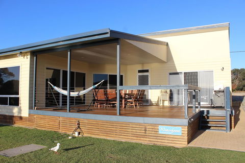 Waterfront On Osprey - Accommodation Redcliffe 0