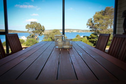 Waterfront On Osprey - Accommodation Redcliffe 11