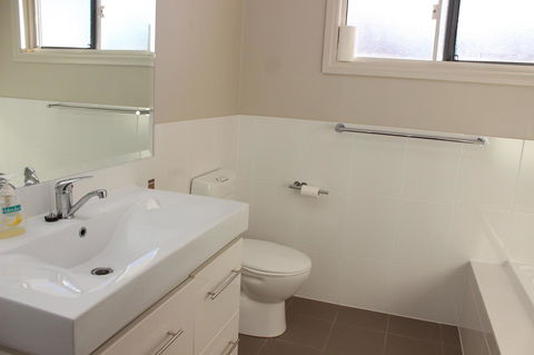 Waterfront On Osprey - Accommodation Redcliffe 24