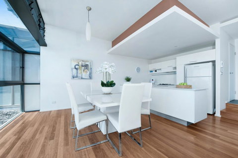 One Mile Retreat - Accommodation Redcliffe 4