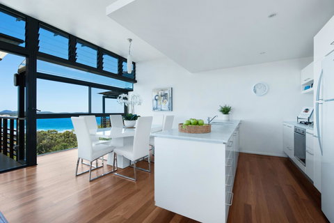 One Mile Retreat - Accommodation Redcliffe 5