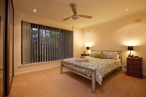 The Palms - Accommodation Redcliffe 16