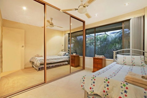 The Palms - Accommodation Redcliffe 19