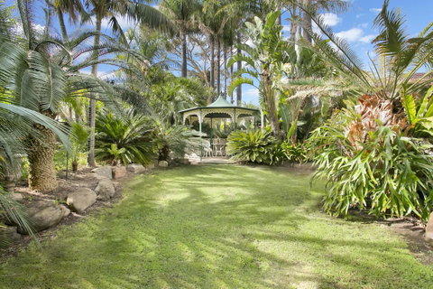 The Palms - Accommodation Redcliffe 8
