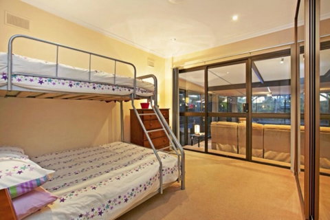 The Palms - Accommodation Redcliffe 17