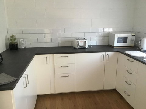 35 Trevena Road - Accommodation Redcliffe 13