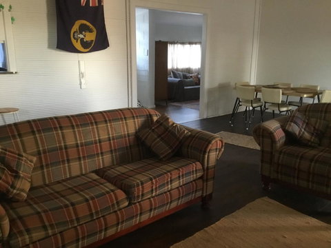 35 Trevena Road - Accommodation Redcliffe 8