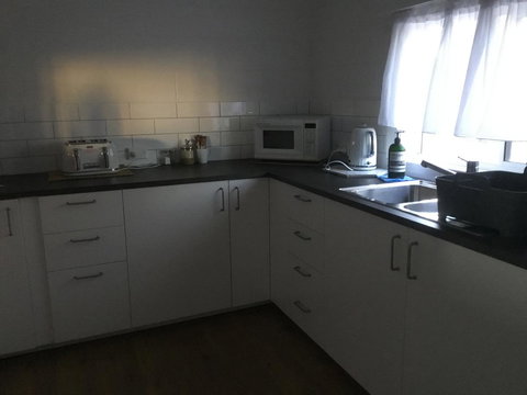 35 Trevena Road - Accommodation Redcliffe 5