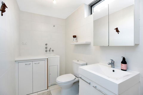 Esplanade Escape - Accommodation Redcliffe 4