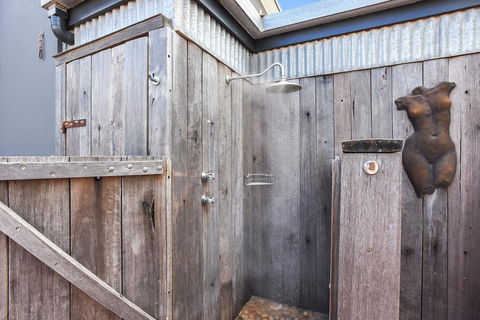 Esplanade Escape - Accommodation Redcliffe 8