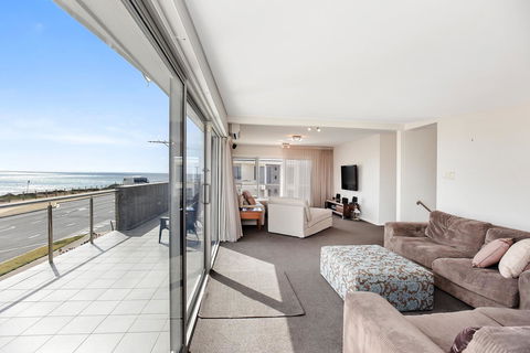 Esplanade Escape - Accommodation Redcliffe 28