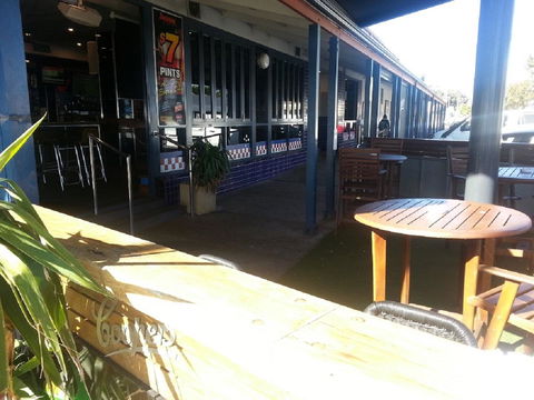 Grand Tasman Hotel - Accommodation Redcliffe 3