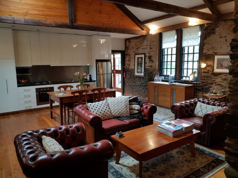 William Hunt's Retreat - Cypress Studio - Accommodation Redcliffe 1