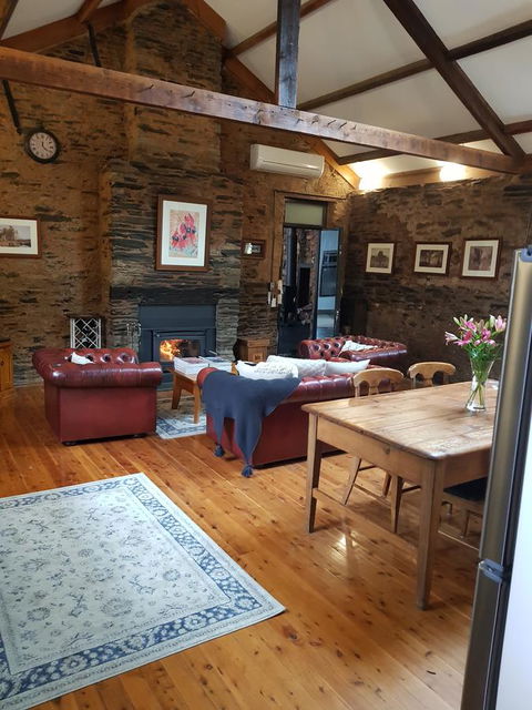 William Hunt's Retreat - Cypress Studio - Accommodation Redcliffe 9