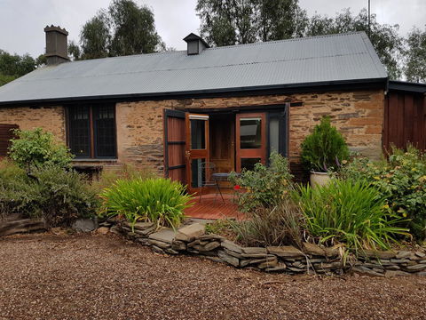 William Hunt's Retreat - Cypress Studio - Accommodation Redcliffe 10