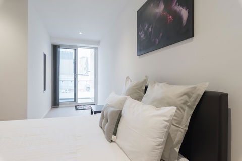 Ther-Rich 2Brm CBD Apartment - Accommodation Redcliffe 1