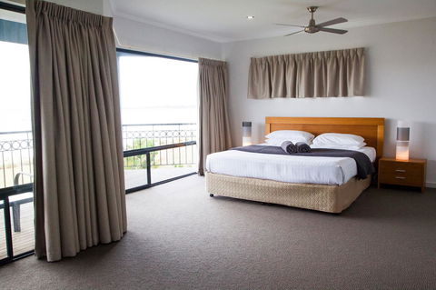 Mariners Cay Apartment - Accommodation Redcliffe 15