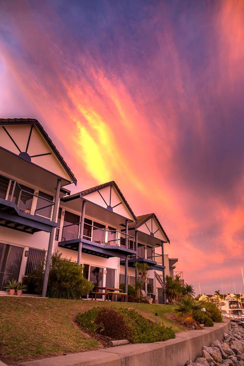 Marina Reflections - Accommodation Redcliffe 6