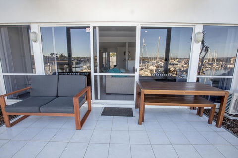 Marina Reflections - Accommodation Redcliffe 3