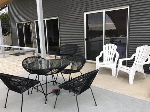 Washpool Retreat - Accommodation Redcliffe 6