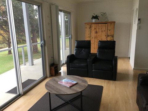 Washpool Retreat - Accommodation Redcliffe 1