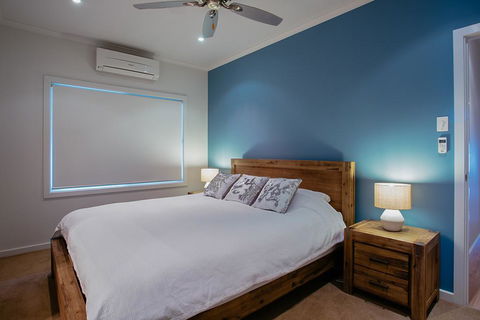Seasalt - Accommodation Redcliffe 8
