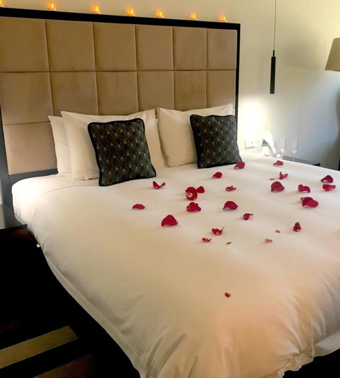 Ellen Hotel - Accommodation Redcliffe 5