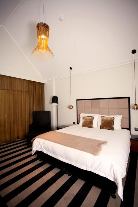 Ellen Hotel - Accommodation Redcliffe 15