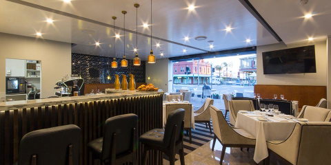 Ellen Hotel - Accommodation Redcliffe 11