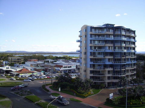 Ebbtide 25 - Accommodation Redcliffe 11
