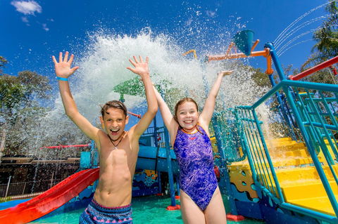 BIG4 Renmark Riverfront Holiday Park - Accommodation Redcliffe 0