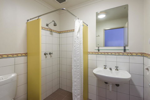 YHA Adelaide Central - Accommodation Redcliffe 40