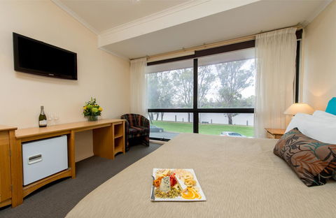 Berri Hotel - Accommodation Redcliffe 36