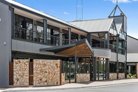 Berri Hotel - Accommodation Redcliffe 6