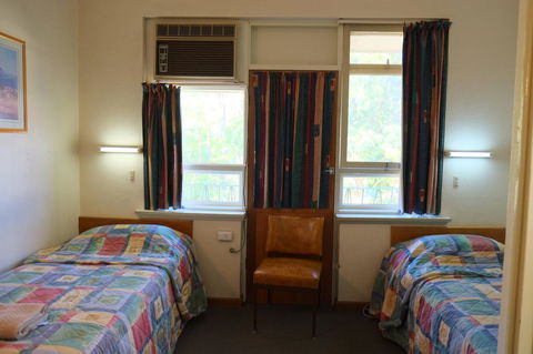 Berri Hotel - Accommodation Redcliffe 26