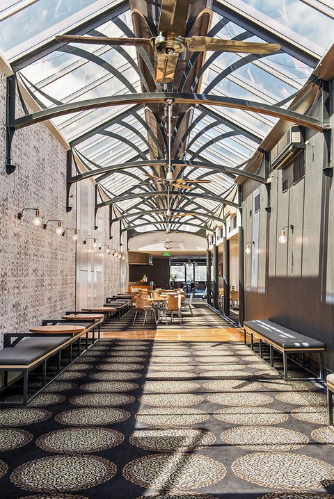 Berri Hotel - Accommodation Redcliffe 7
